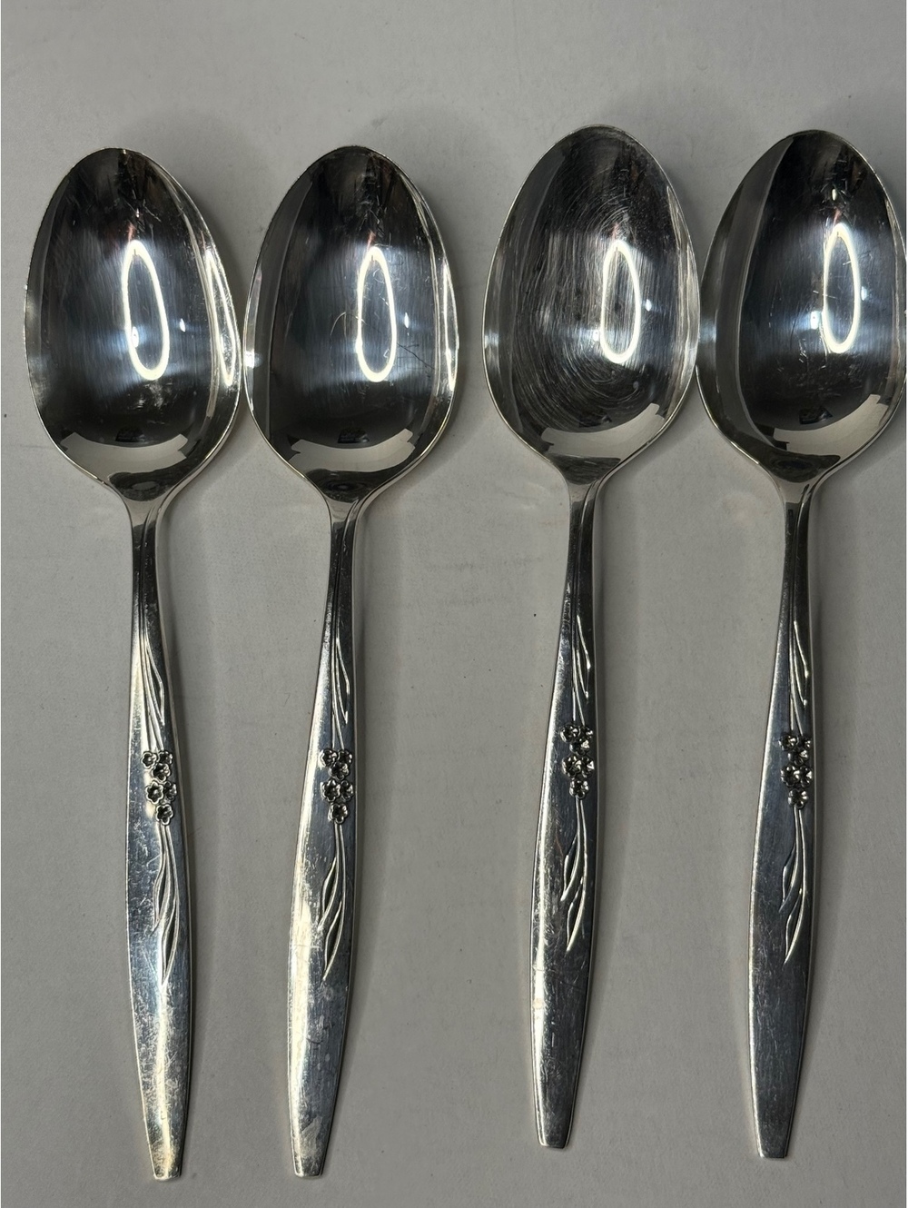 Vintage Oneida Community Enchantment Gentle Rose Silverplate 4 Place Spoon Lot
